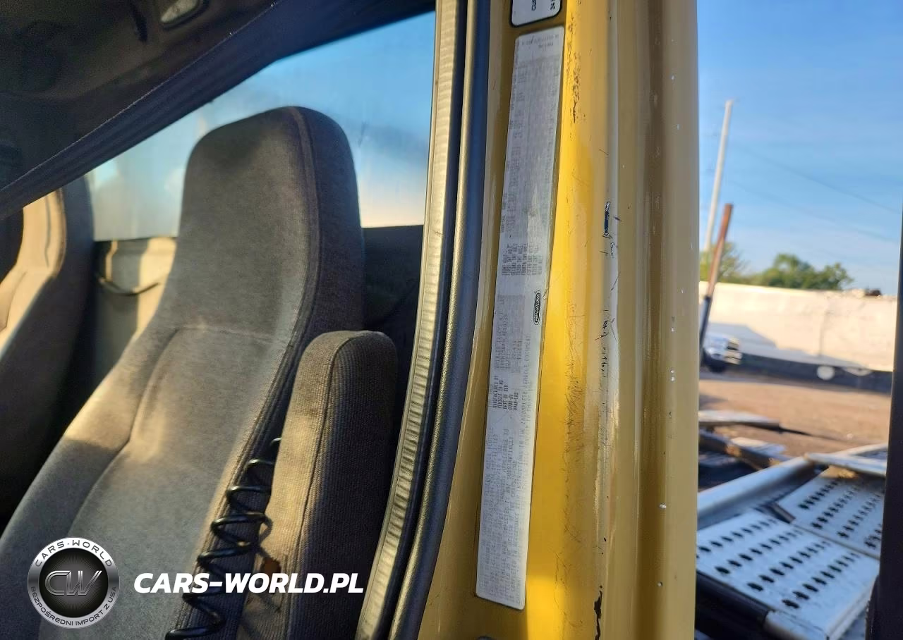 2012 Freightliner Business Class M2 Car Hauler Truck VIN:1FVHC5DV9CHBT0739 - 11