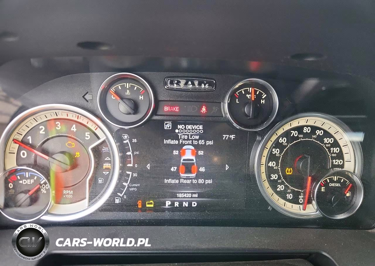 2016 Ram 2500 Laramie VIN:3C6UR5NL8GG379981 - 9