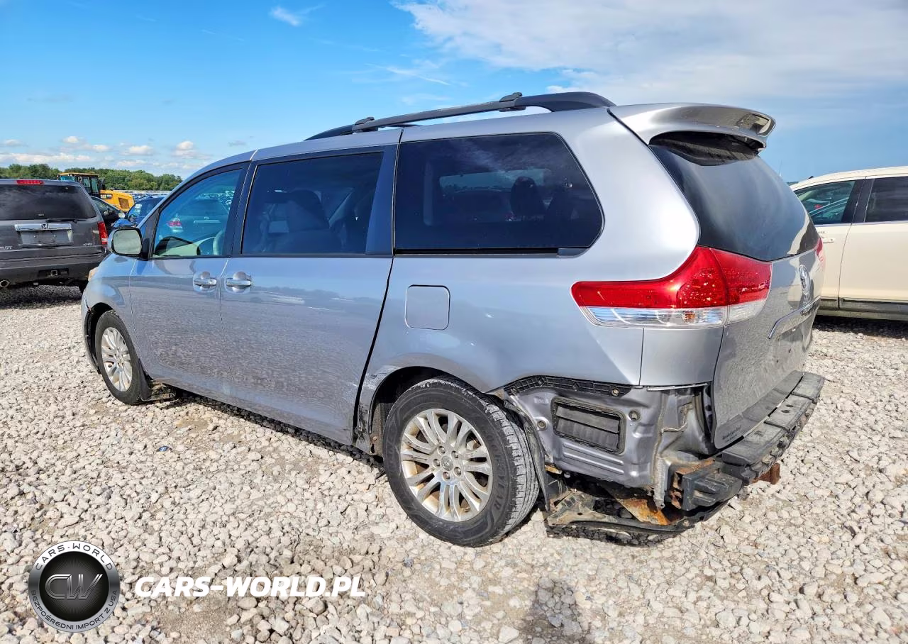 2011 Toyota Sienna Xle 8-Passenger VIN:5TDYK3DC5BS165898 - 2