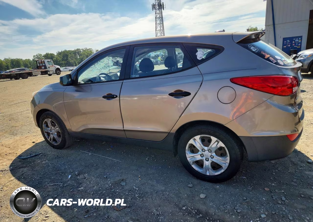 2010 Hyundai Tucson Gls VIN:KM8JT3AC8AU083205 - 2