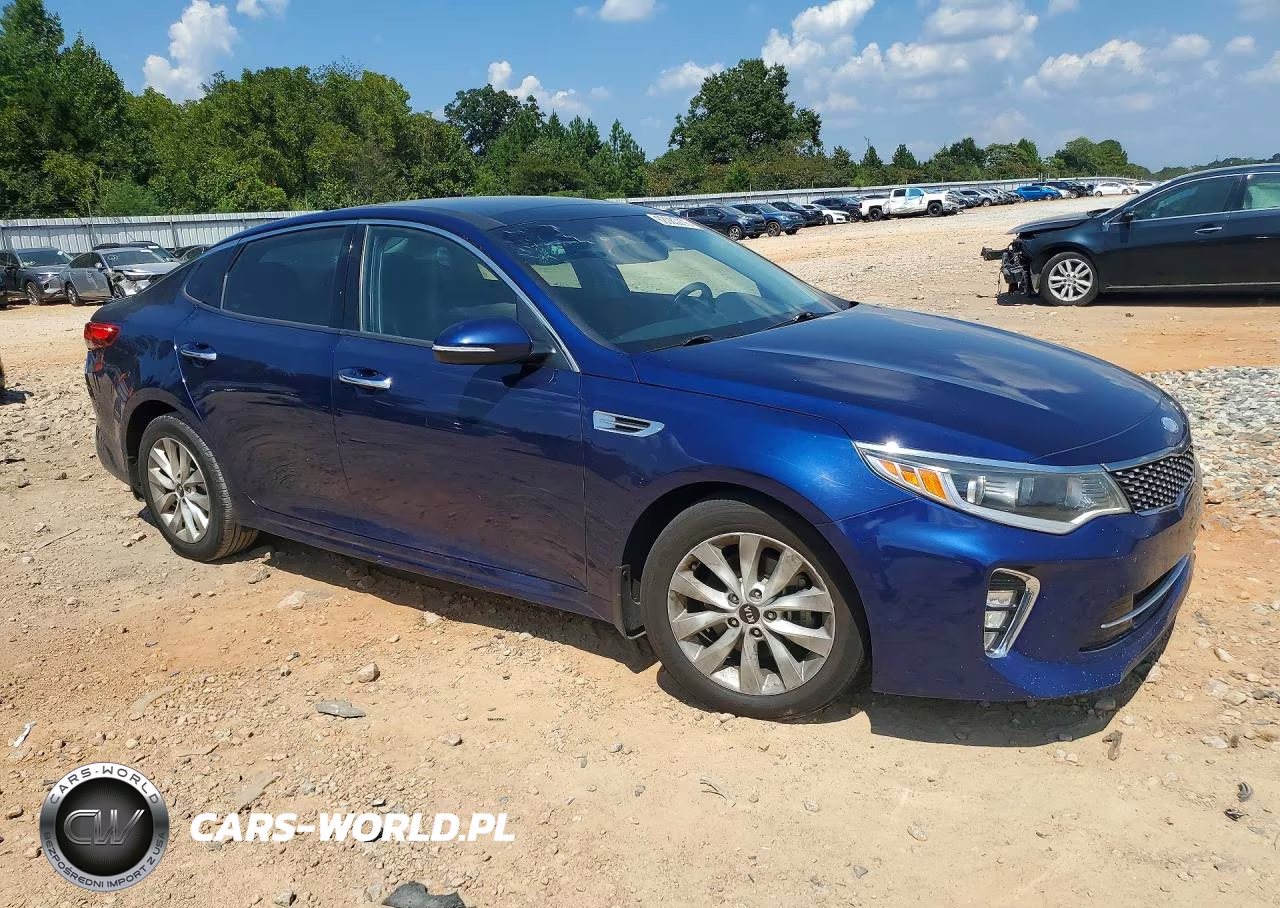 2018 Kia Optima S VIN:5XXGT4L30JG247621 - 4