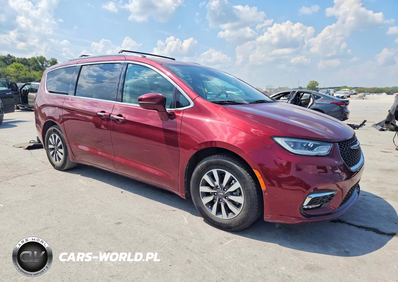 2021 Chrysler Pacifica Hybrid Touring L VIN:2C4RC1L73MR599680 - 4