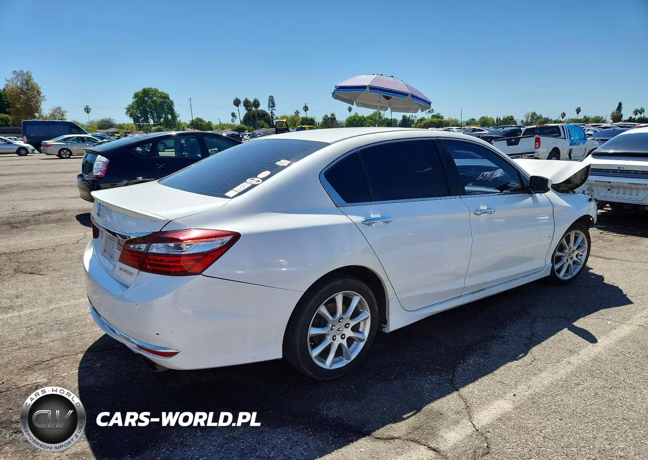 2016 Honda Accord Sport VIN:1HGCR2F56GA028814 - 3