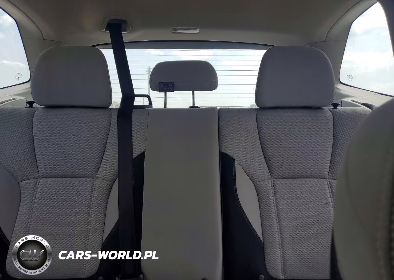 2019 Subaru Forester VIN:JF2SKACC2KH429550 - 10