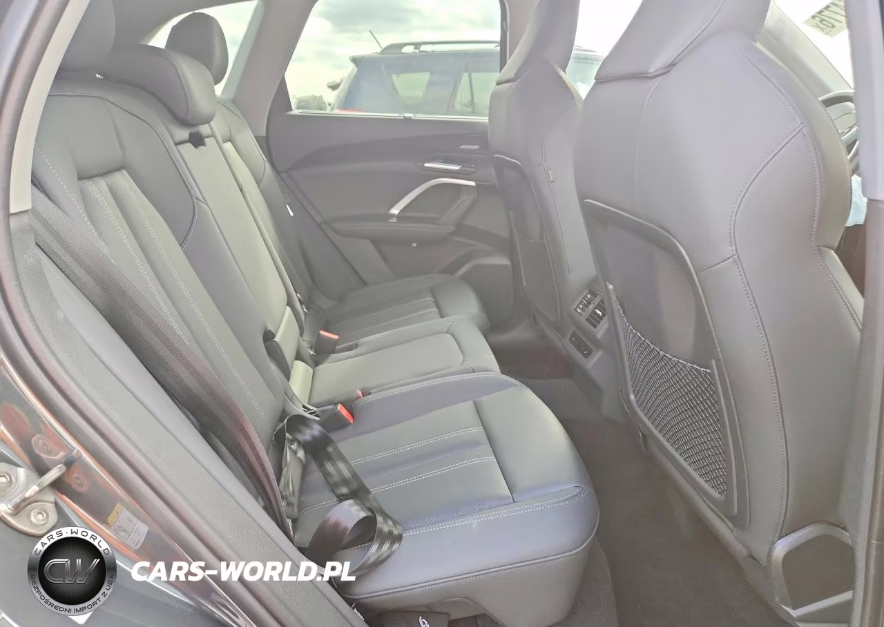 2026 Audi Q5 Prestige VIN:WA13AAGU5T2002743 - 10