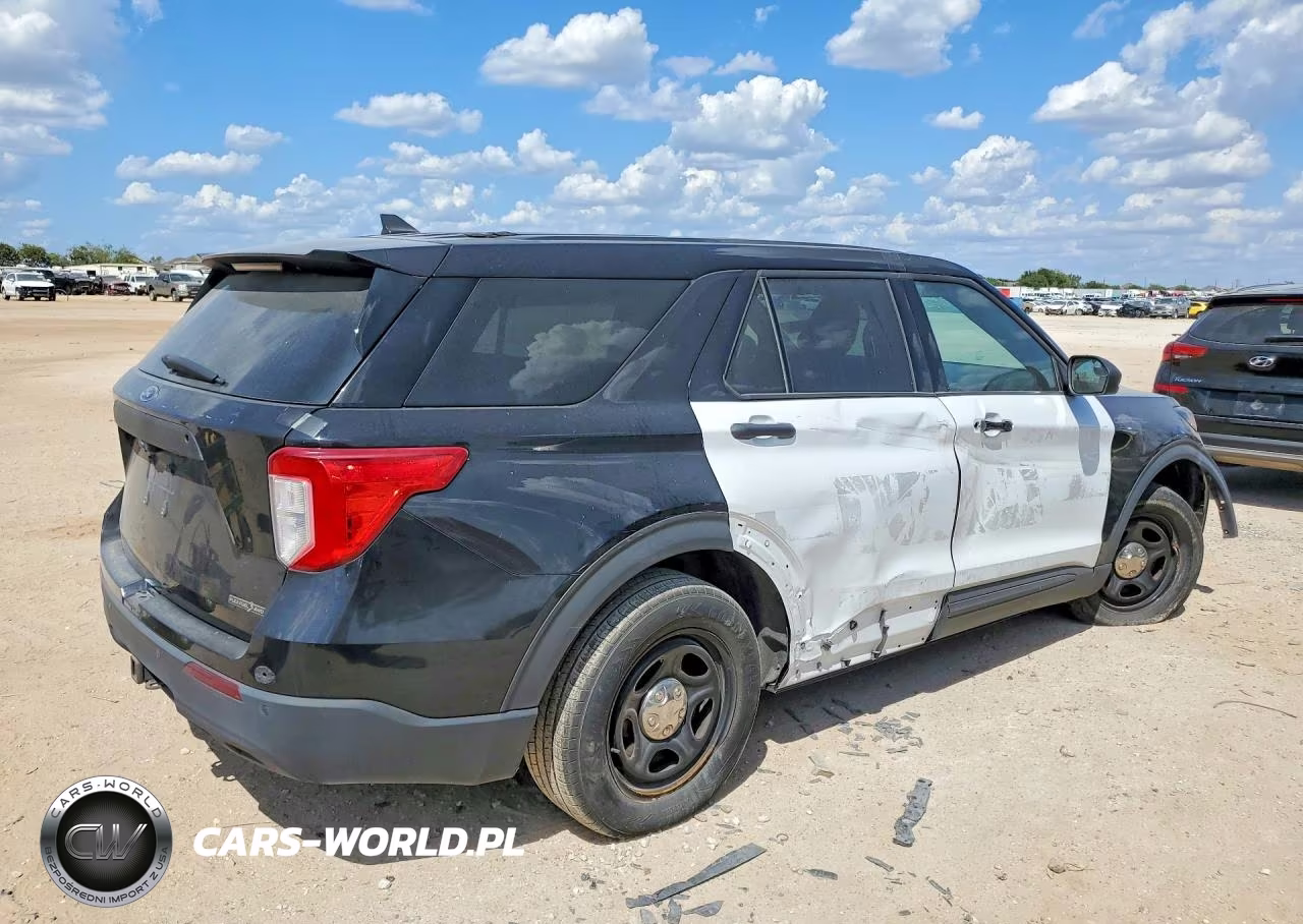 2022 Ford Explorer Police Interceptor VIN:1FM5K8AB3NGC26333 - 3