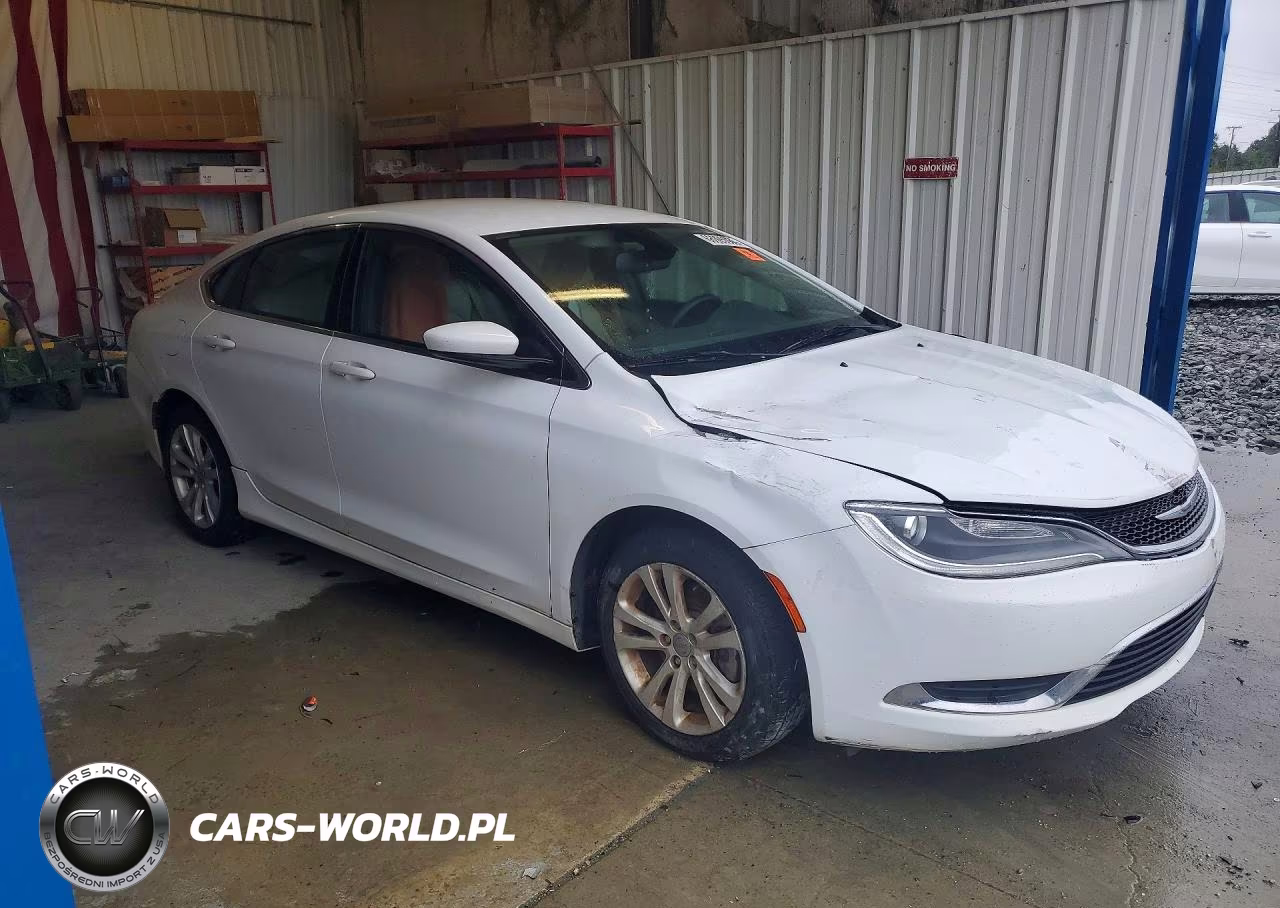 2016 Chrysler 200 Limited VIN:1C3CCCAB3GN116543 - 4