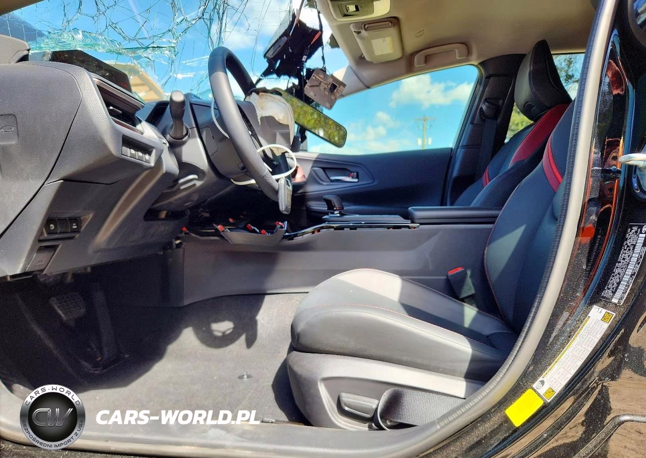 2026 Toyota Prius Plug-In Hybrid Xse VIN:JTDACACU1T3075681 - 7