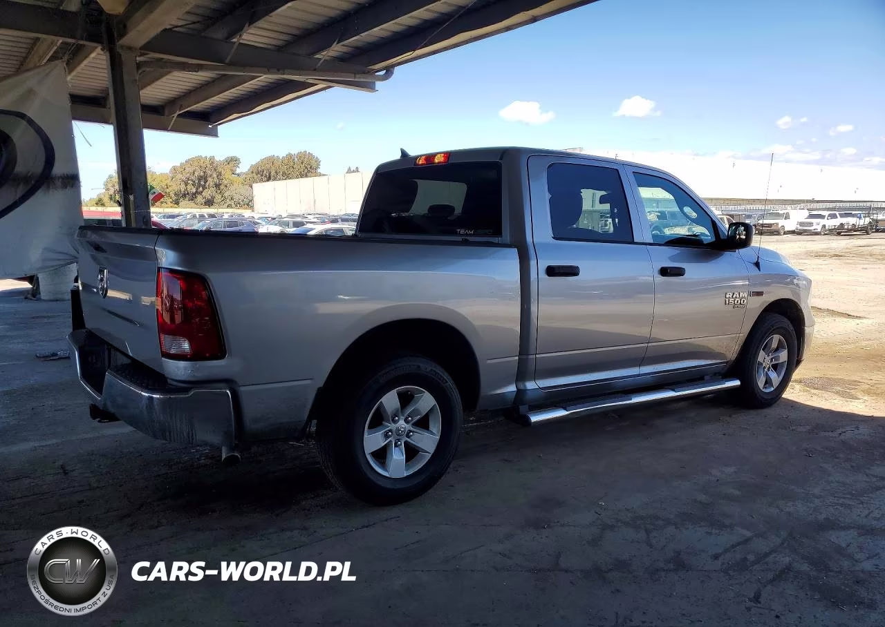 2019 Ram 1500 Classic Tradesman VIN:1C6RR6KM3KS729155 - 3