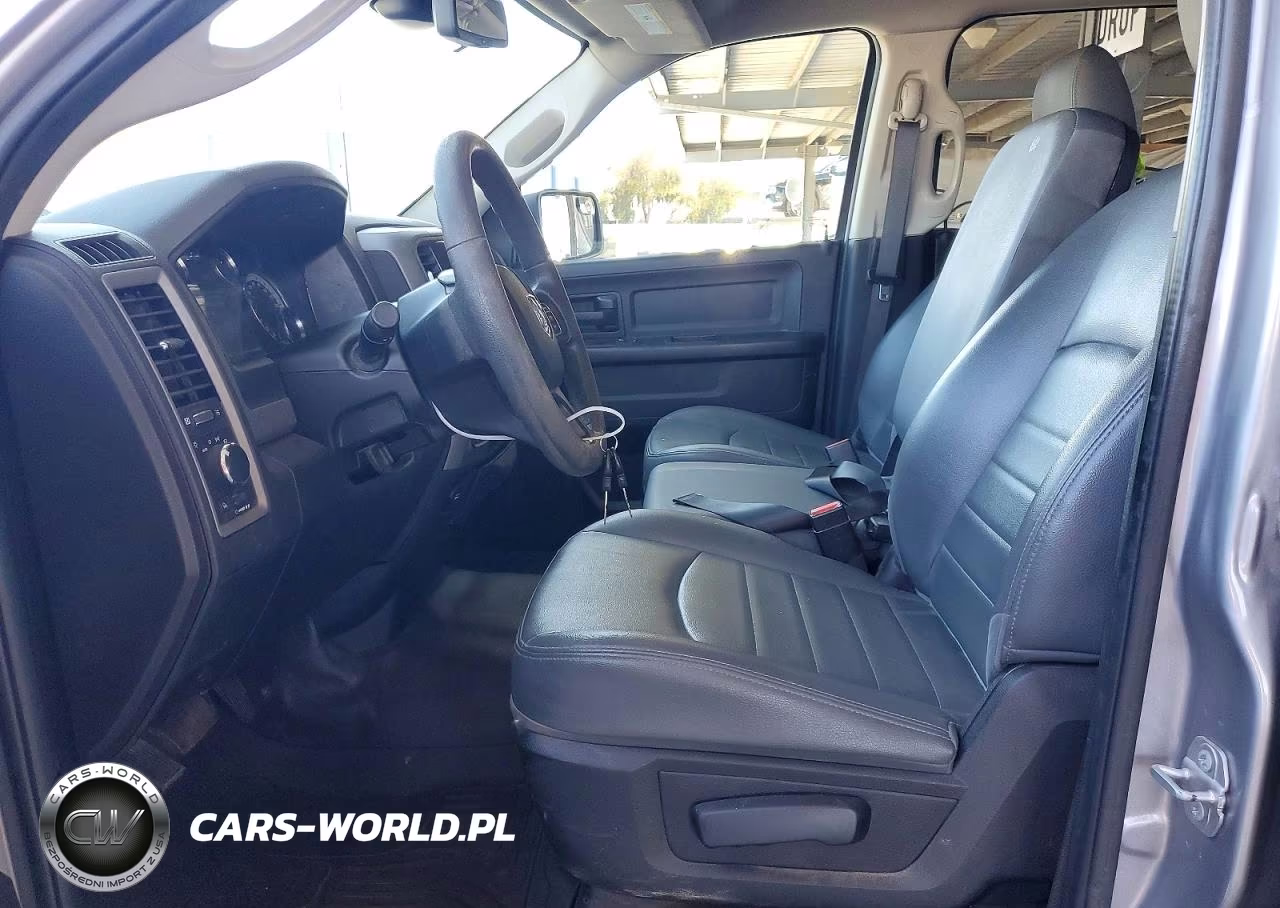 2019 Ram 1500 Classic Tradesman VIN:1C6RR6KM3KS729155 - 7