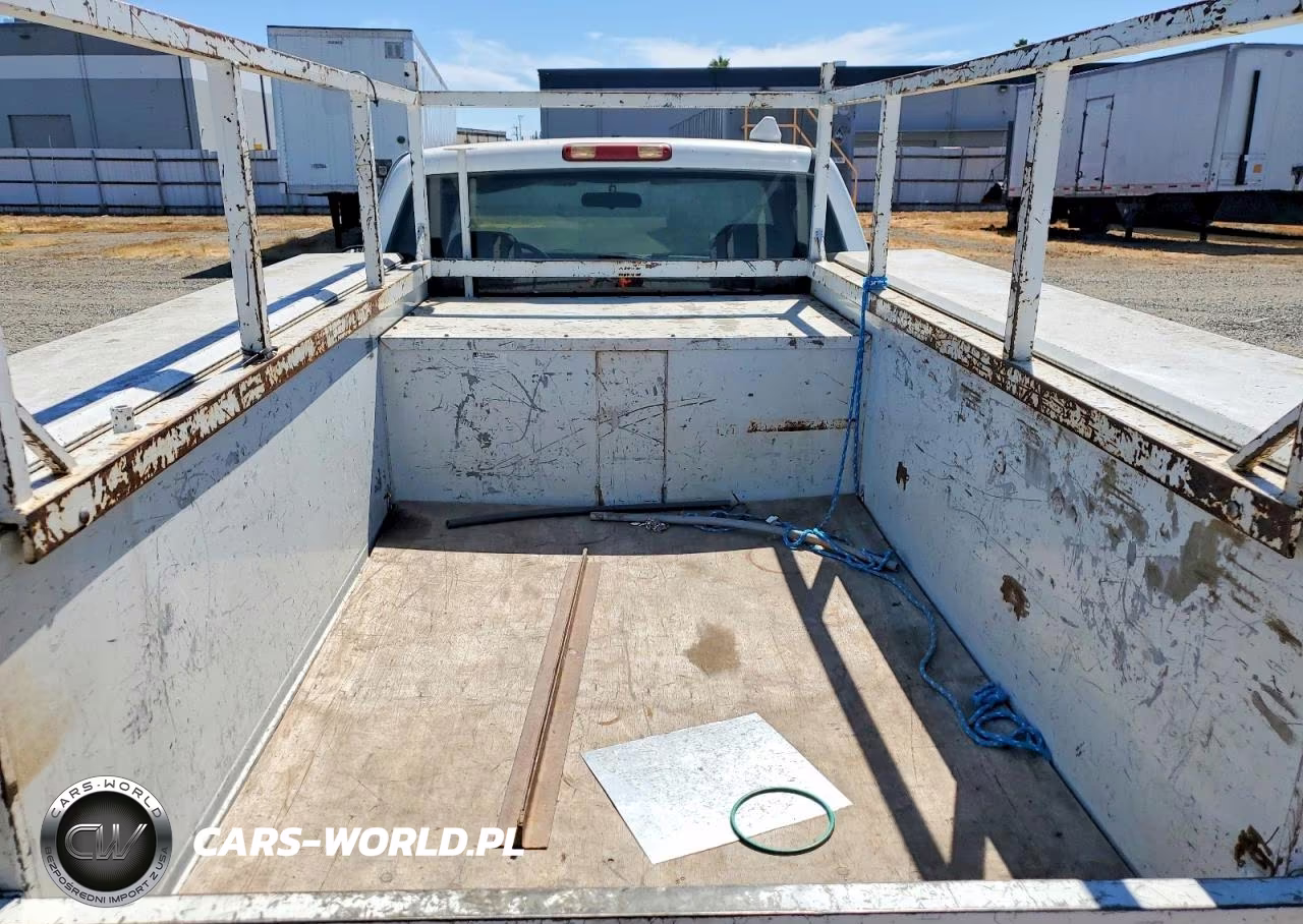 2004 Chevrolet Silverado C2500 VIN:1GBGC24U54E367732 - 10