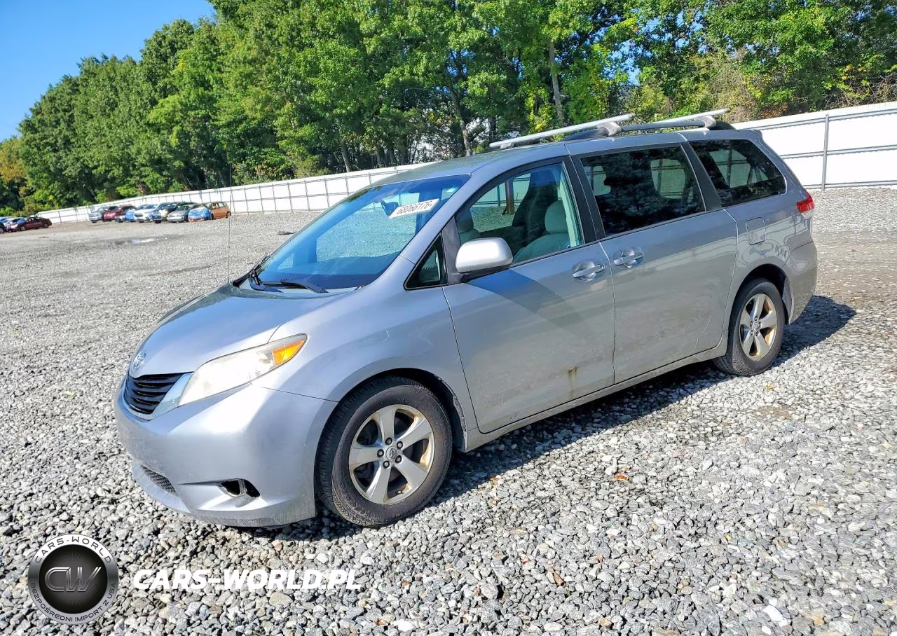 2012 Toyota Sienna Le VIN:5TDKK3DC3CS233722 - 1