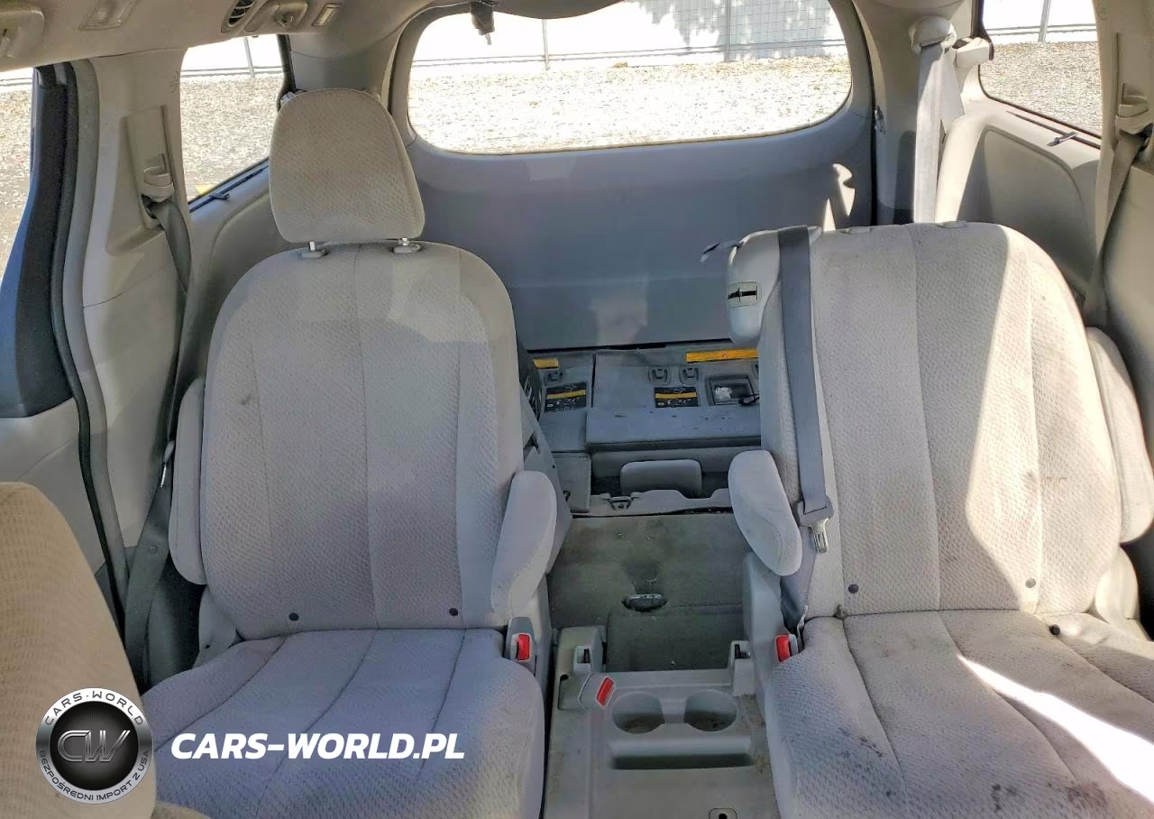 2012 Toyota Sienna Le VIN:5TDKK3DC3CS233722 - 10