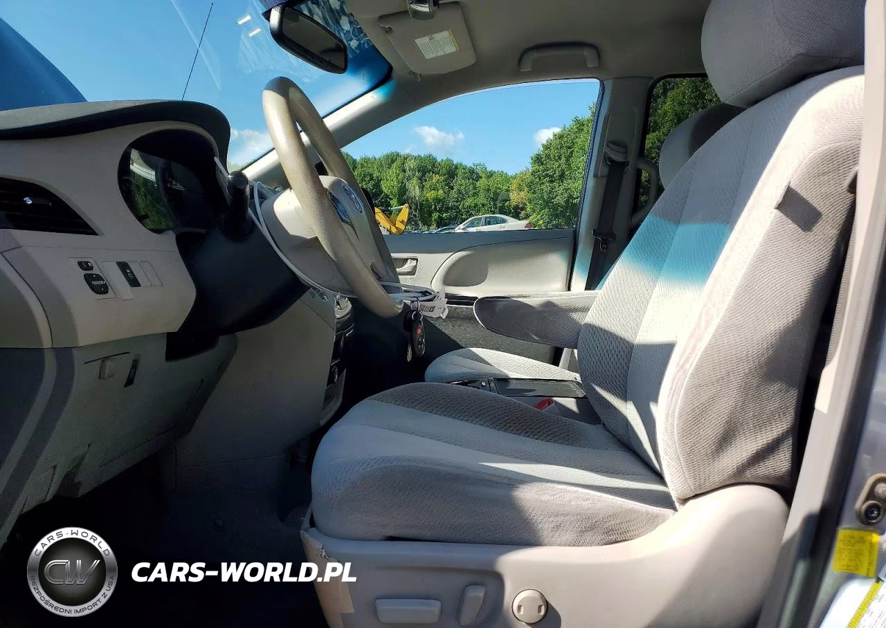 2012 Toyota Sienna Le VIN:5TDKK3DC3CS233722 - 7