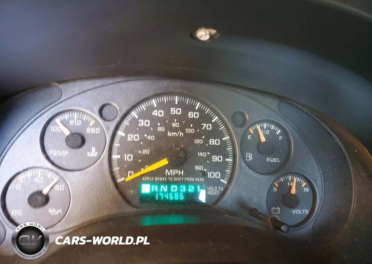 1999 Chevrolet S Truck S10 VIN:1GCCS1945X8203318 - 9