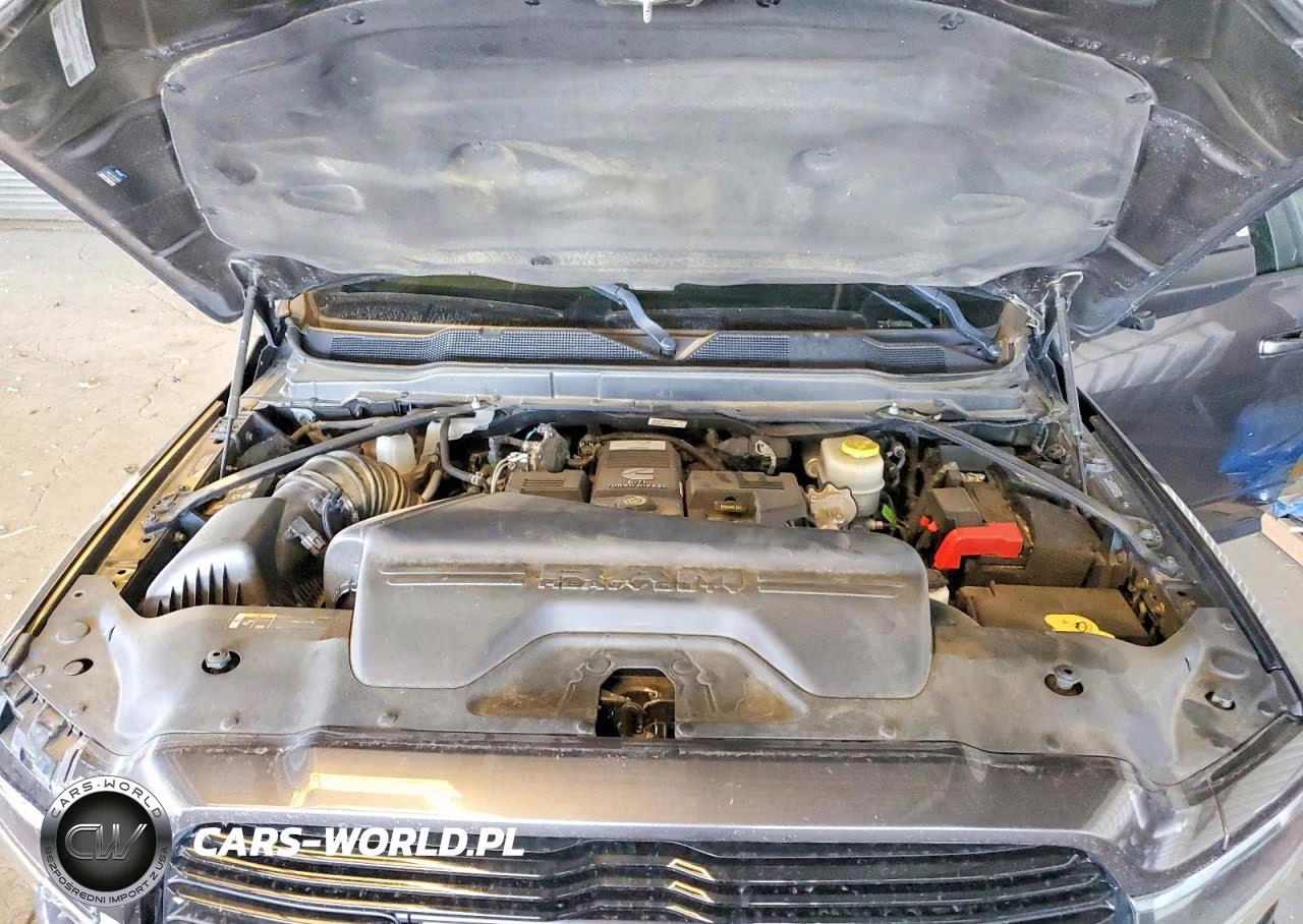 2021 Ram 2500 Laramie VIN:3C6UR5FL1MG555814 - 11