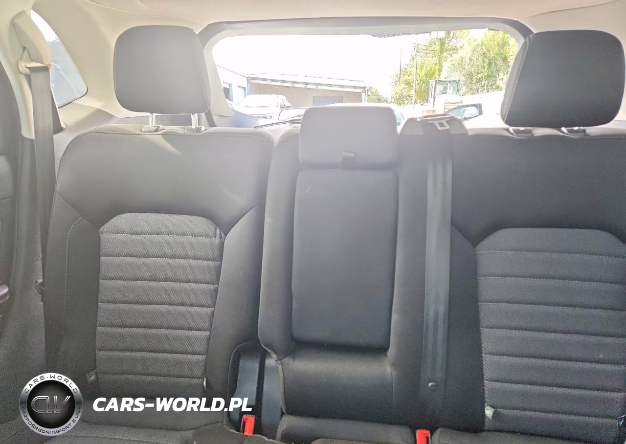 2018 Ford Edge Se VIN:2FMPK3G95JBC51395 - 10