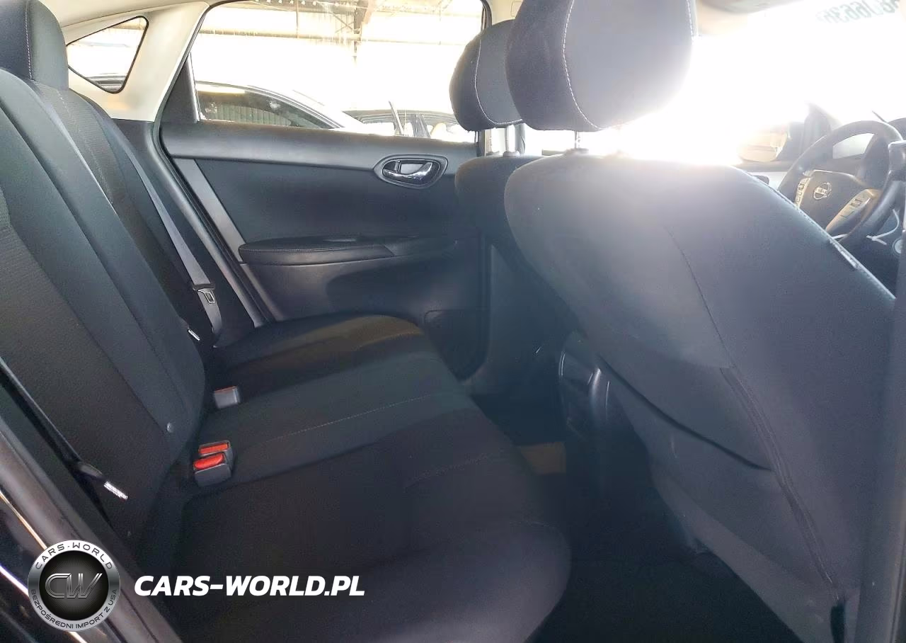 2016 Nissan Sentra S VIN:3N1AB7AP4GY304700 - 10
