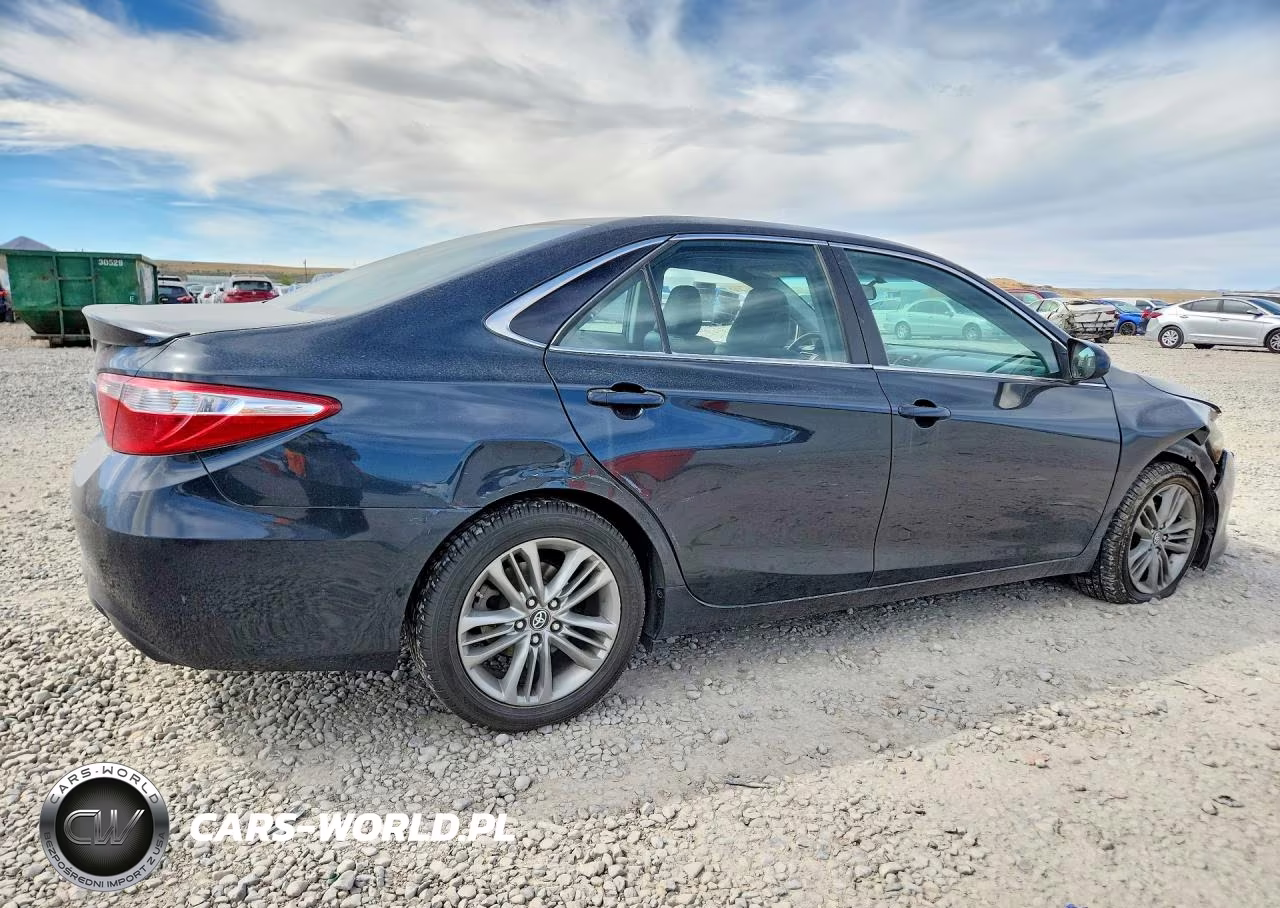 2016 Toyota Camry Se VIN:4T1BF1FK1GU262453 - 3