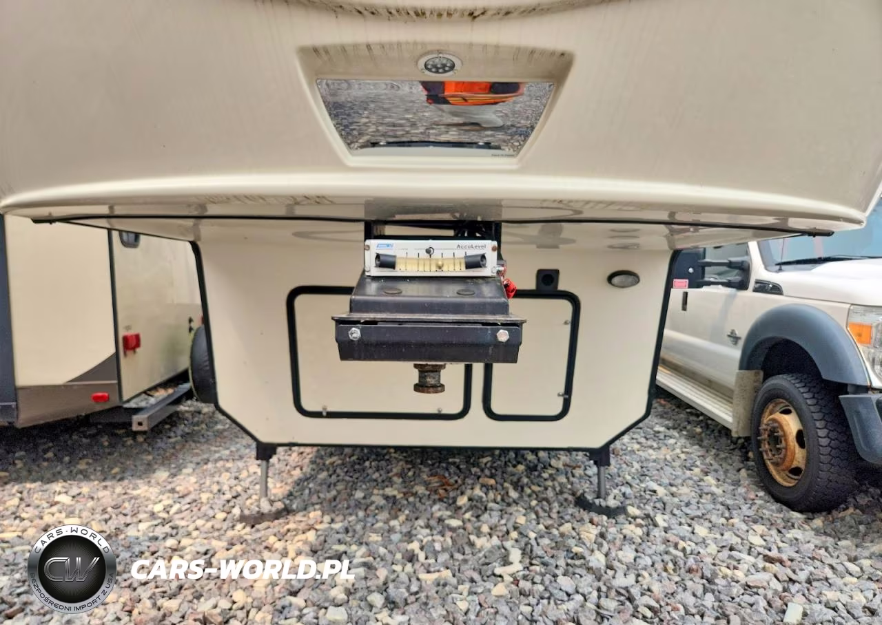 2014 Keystone Montana Camper VIN:4YDF34023E4701378 - 7