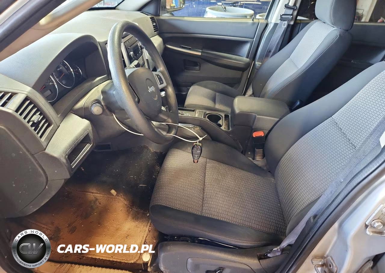2008 Jeep Grand Cherokee Laredo VIN:1J8GR48K88C213959 - 7