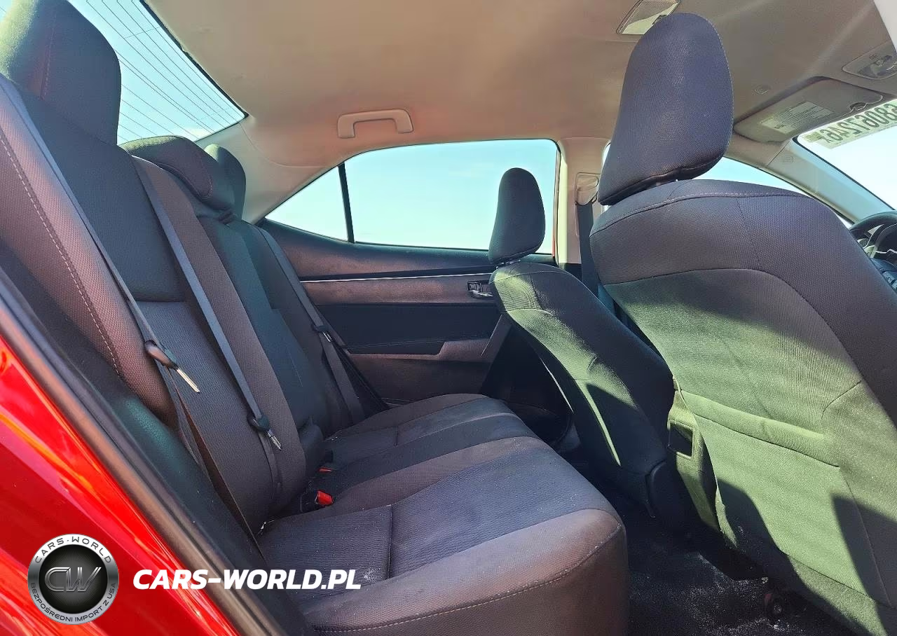 2019 Toyota Corolla Le VIN:5YFBURHE8KP858357 - 10