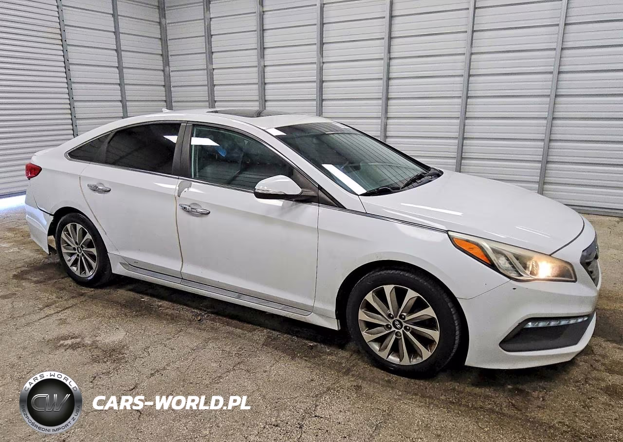 2016 Hyundai Sonata Sport VIN:5NPE34AF9GH399592 - 4