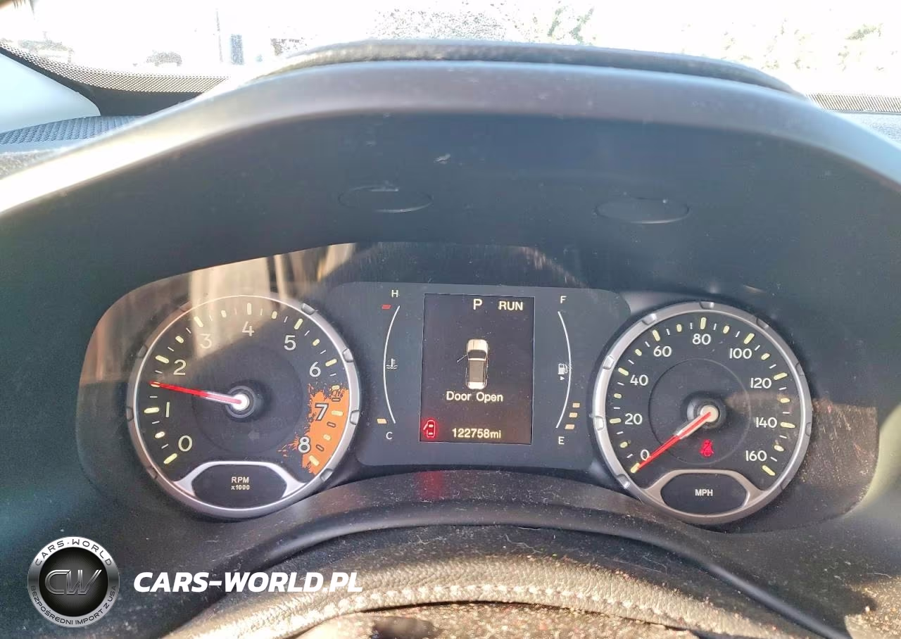 2016 Jeep Renegade Sport VIN:ZACCJBAT8GPE34637 - 9