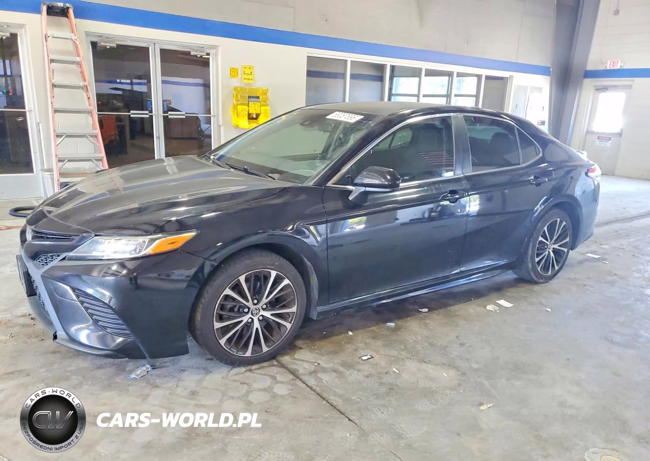 2018 Toyota Camry Se – zdjęcie 1 z 12