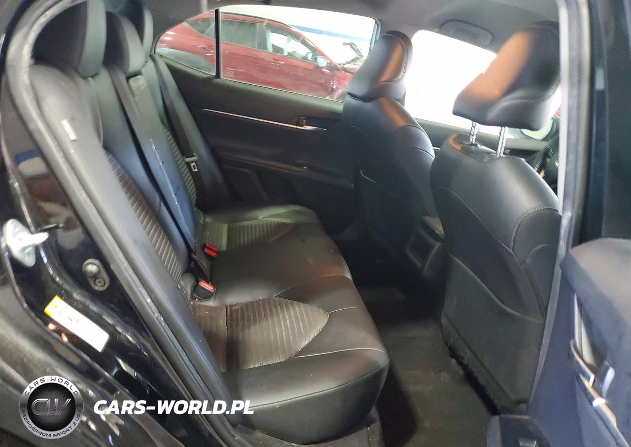 2018 Toyota Camry Se VIN:JTNB11HK9J3009647 - 10