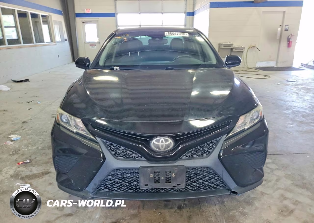 2018 Toyota Camry Se VIN:JTNB11HK9J3009647 - 5