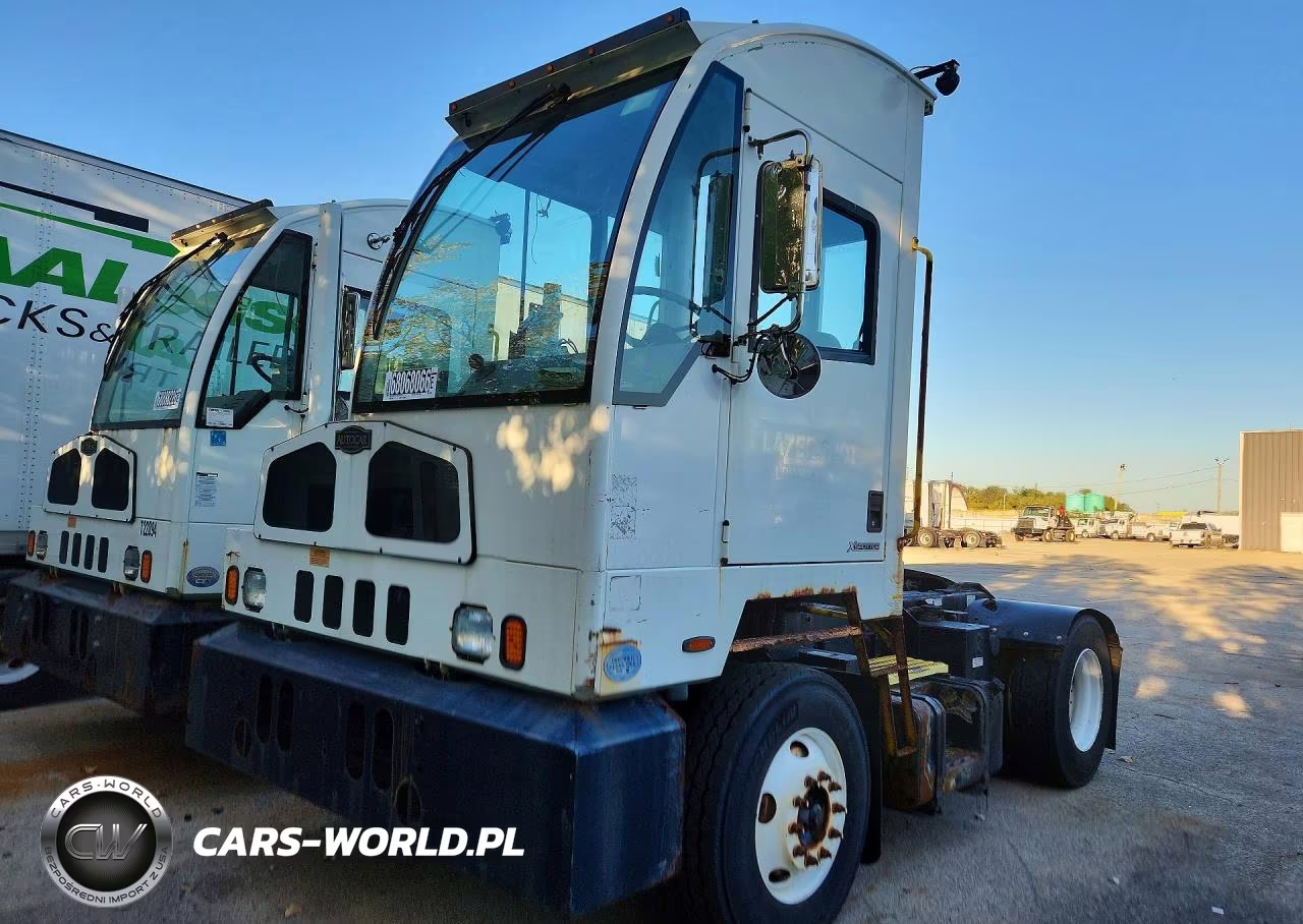 2017 Autocar Xspotter Yard Truck – zdjęcie 1 z 13
