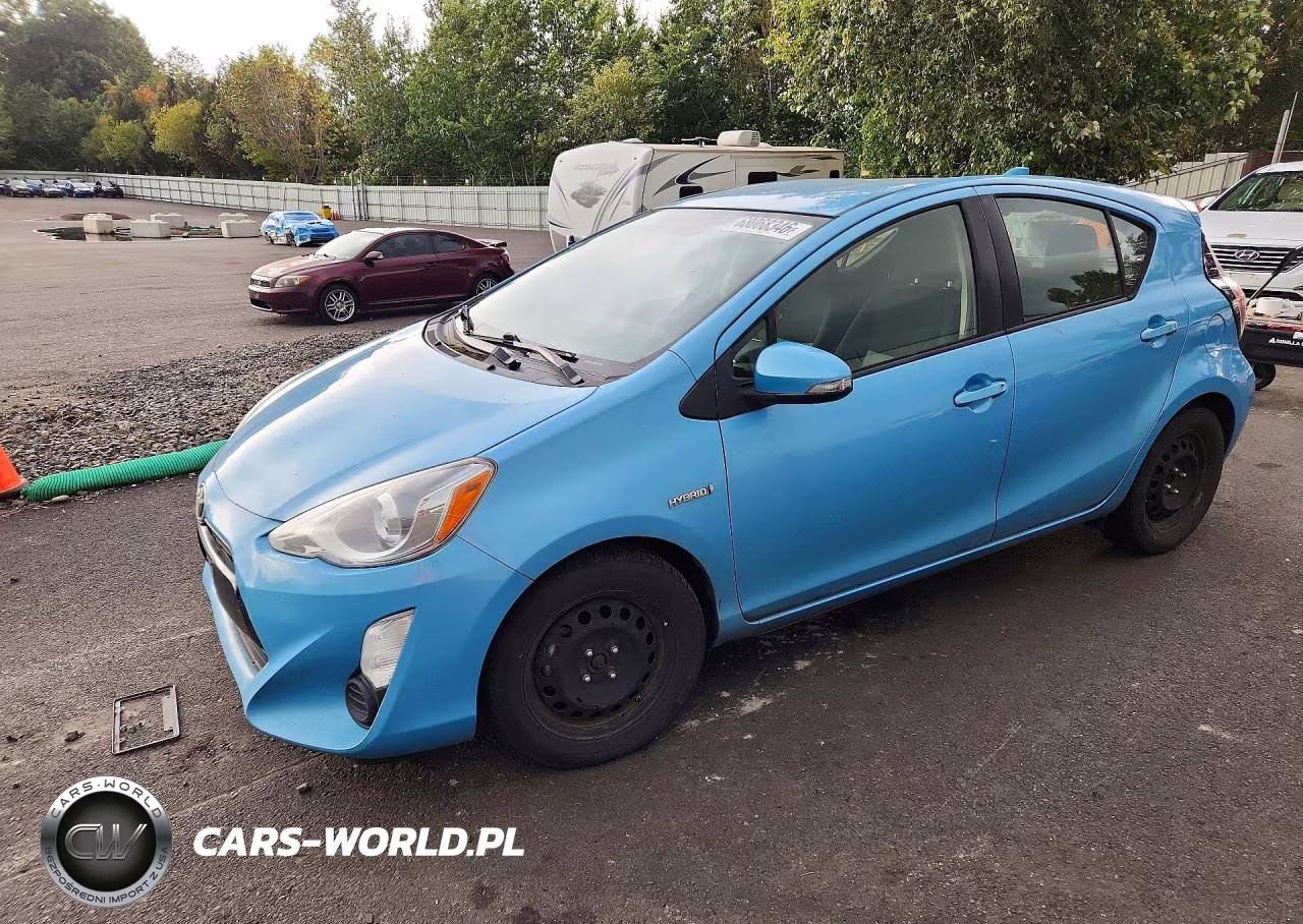 2015 Toyota Prius C Two