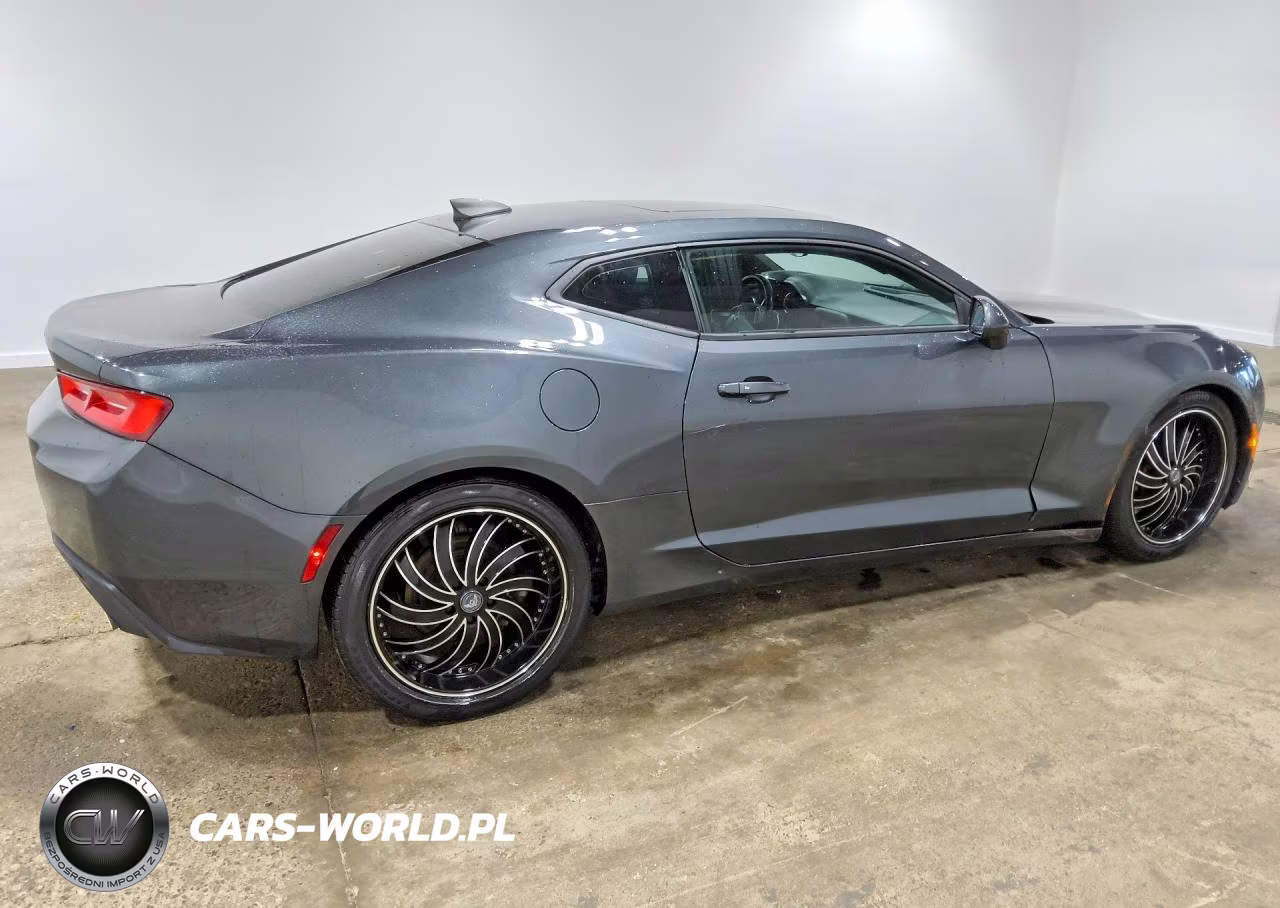 2018 Chevrolet Camaro Lt VIN:1G1FB1RS8J0163245 - 3