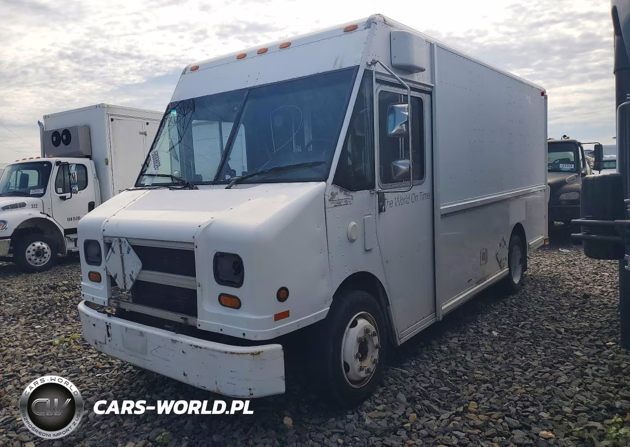 2004 Freightliner Chassis M Line Walk-In Van