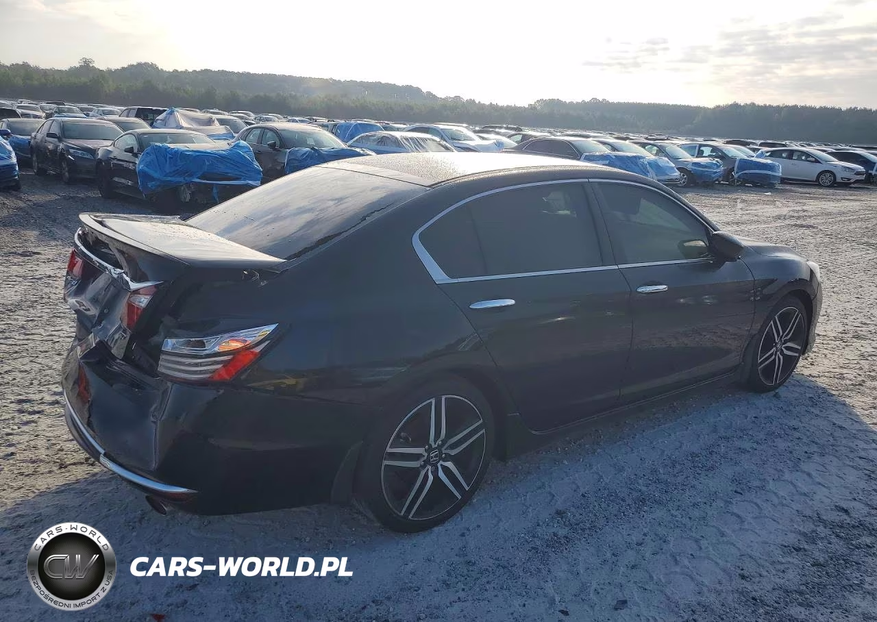 2017 Honda Accord Sport VIN:1HGCR2F52HA275961 - 3