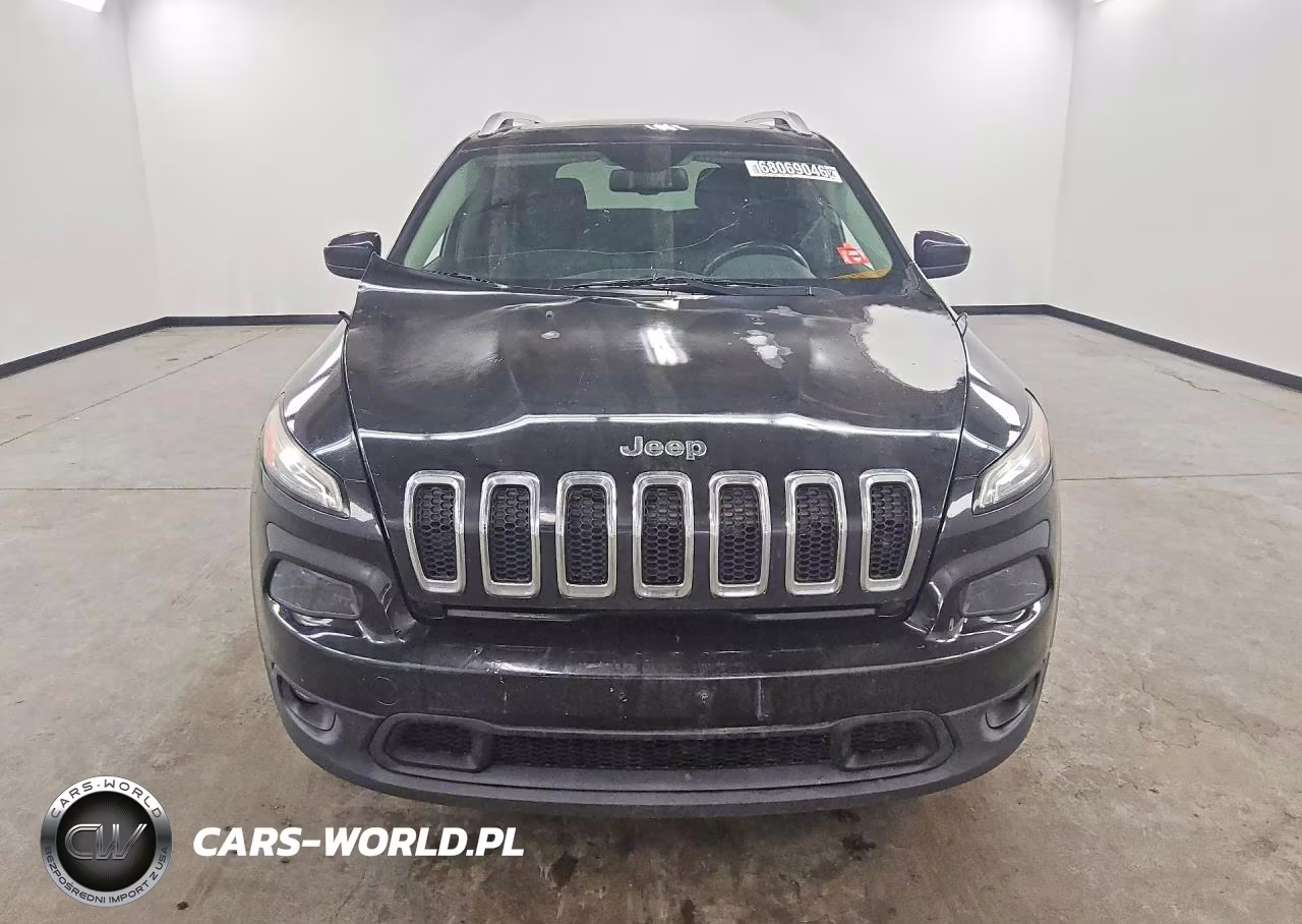 2015 Jeep Cherokee Latitude VIN:1C4PJLCBXFW573634 - 5