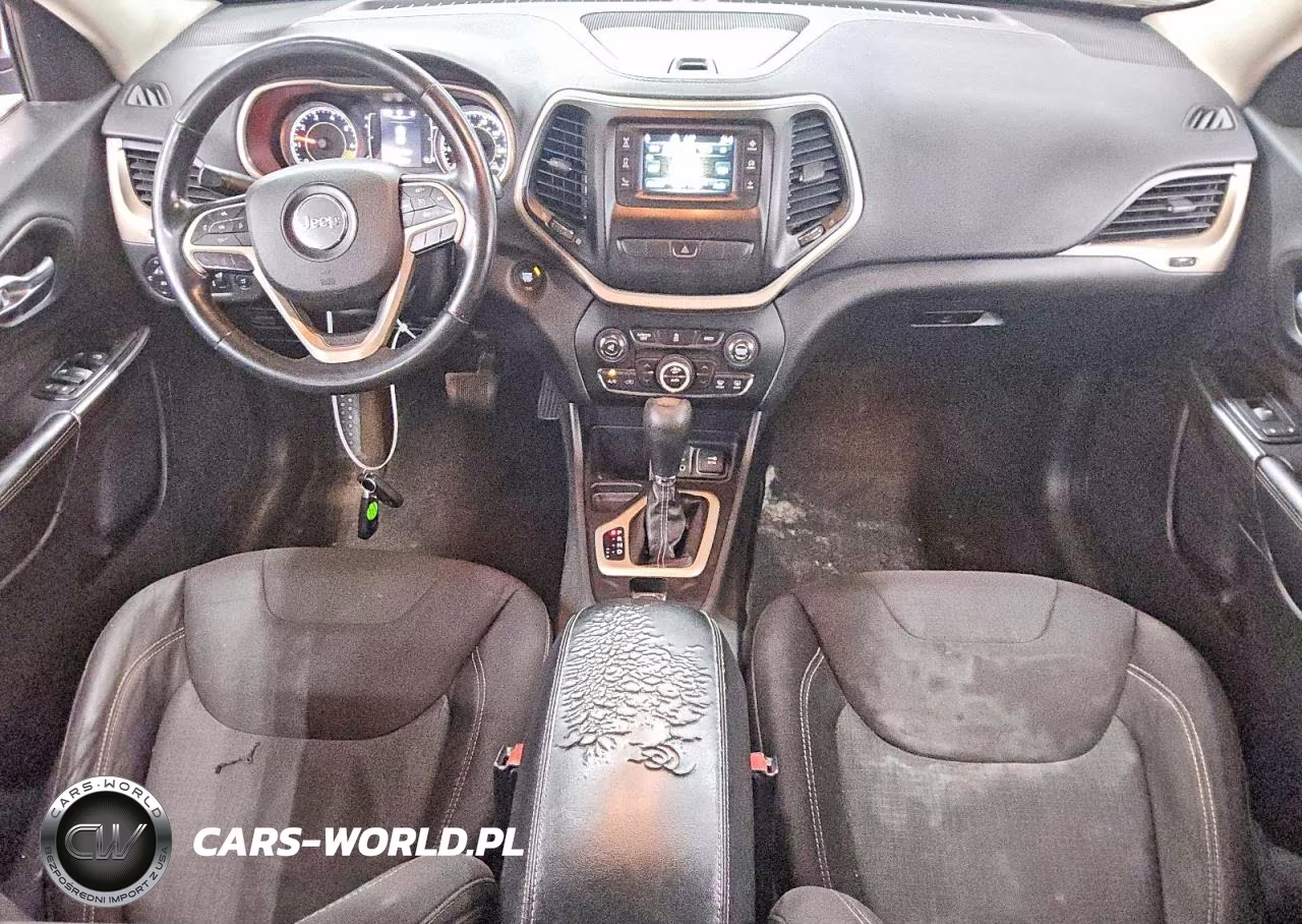2015 Jeep Cherokee Latitude VIN:1C4PJLCBXFW573634 - 8