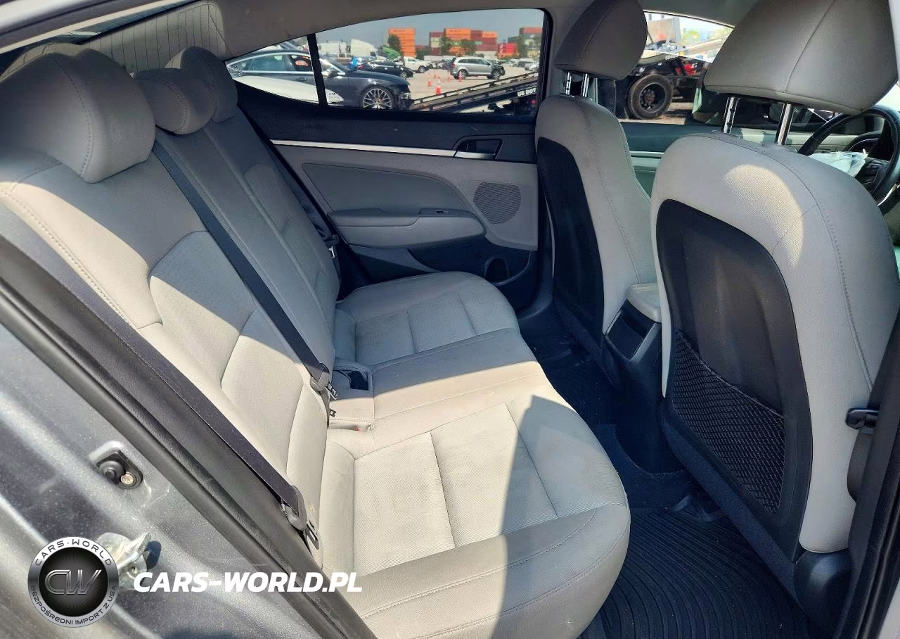 2018 Hyundai Elantra Value Edition VIN:KMHD84LF9JU555486 - 10