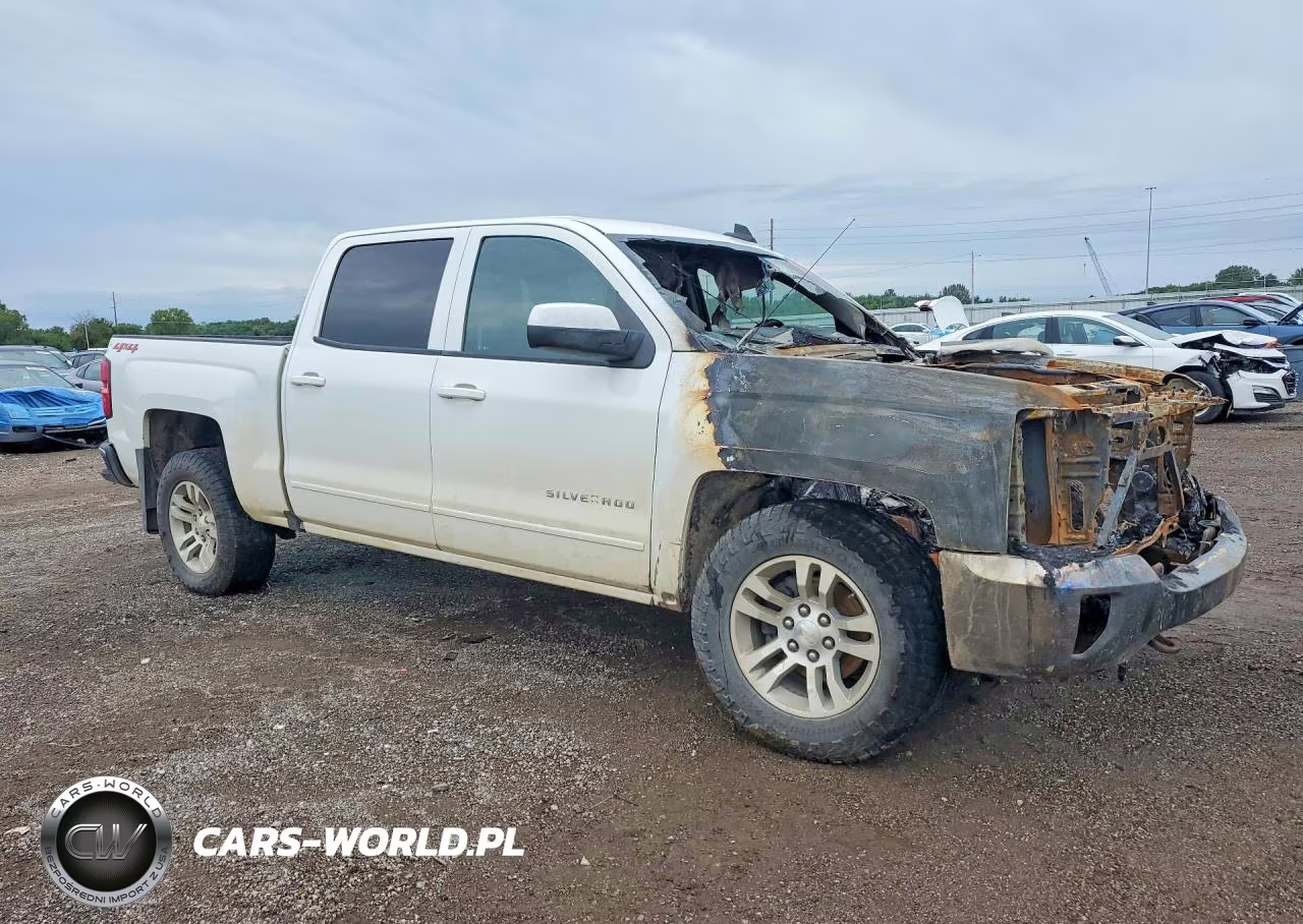 2018 Chevrolet Silverado K1500 Lt VIN:3GCUKREC9JG274572 - 4