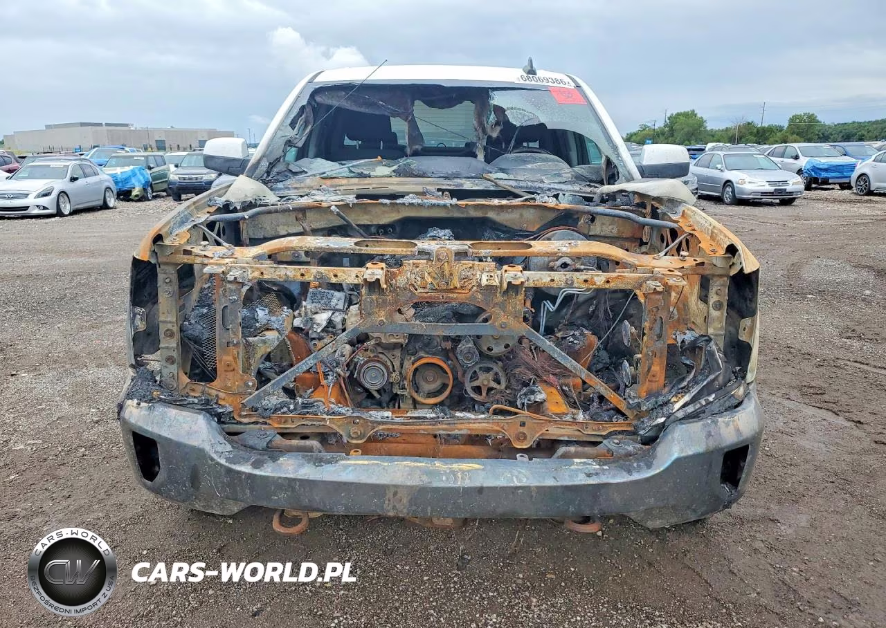 2018 Chevrolet Silverado K1500 Lt VIN:3GCUKREC9JG274572 - 5