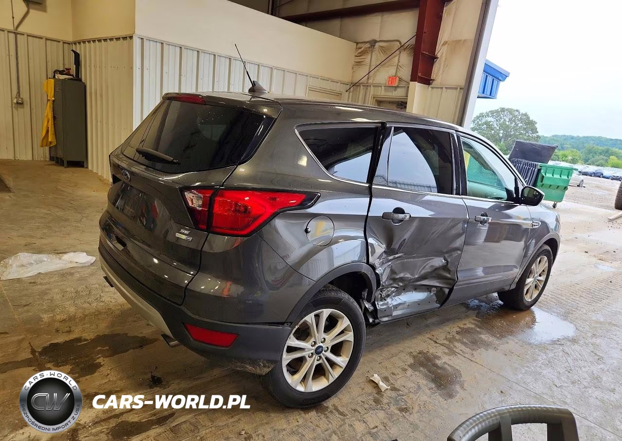 2019 Ford Escape Se VIN:1FMCU9GDXKUB50168 - 3