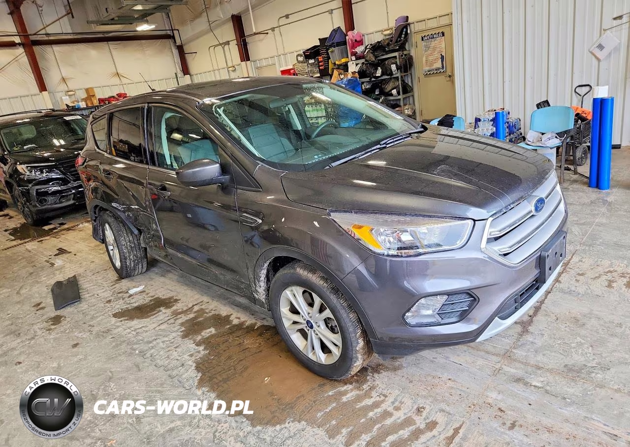2019 Ford Escape Se VIN:1FMCU9GDXKUB50168 - 4