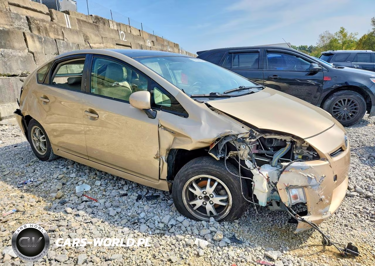 2011 Toyota Prius Four VIN:JTDKN3DU9B1416165 - 4