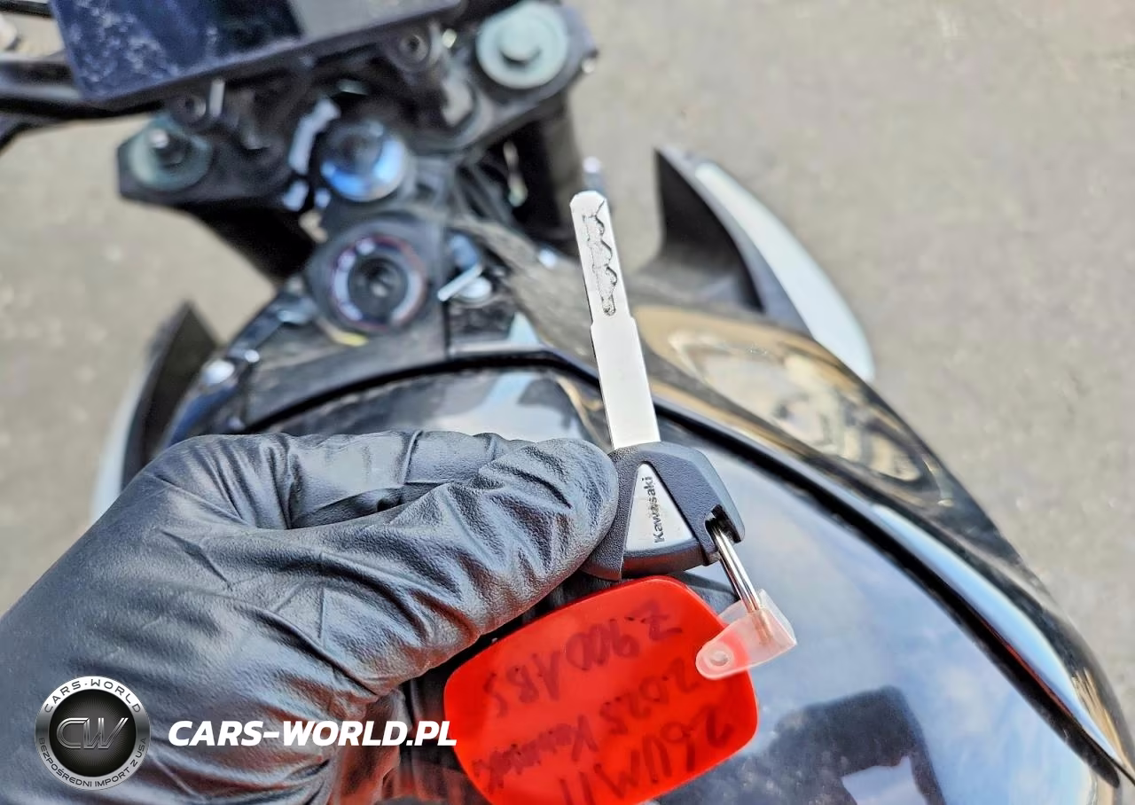 2025 Kawasaki Zr900 S VIN:ML5ZRDS16SDA01558 - 8