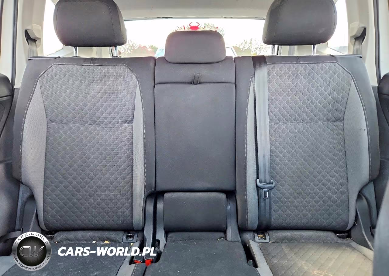2019 Volkswagen Tiguan S VIN:3VV1B7AX8KM199108 - 10