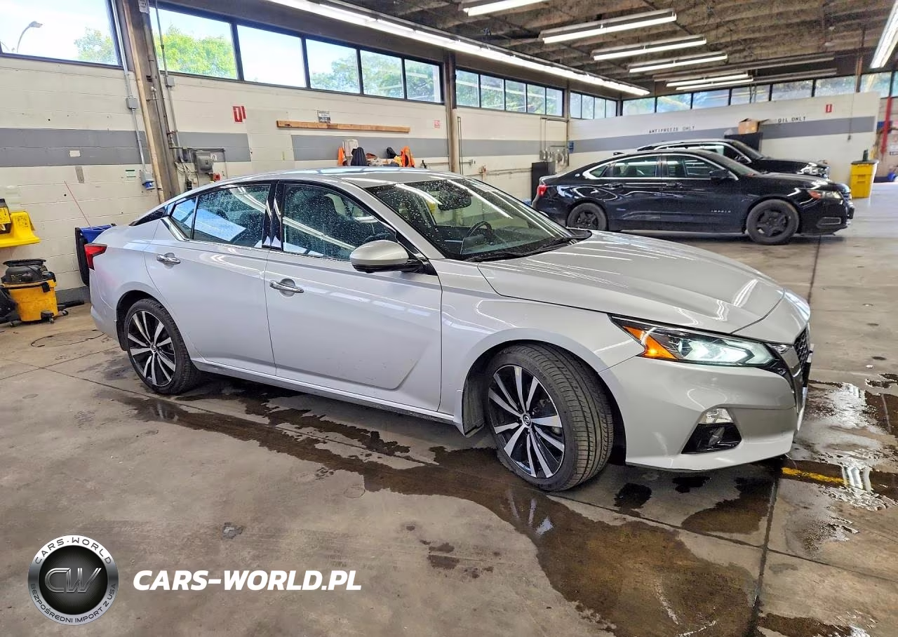 2021 Nissan Altima Platinum VIN:1N4BL4FW2MN354068 - 4