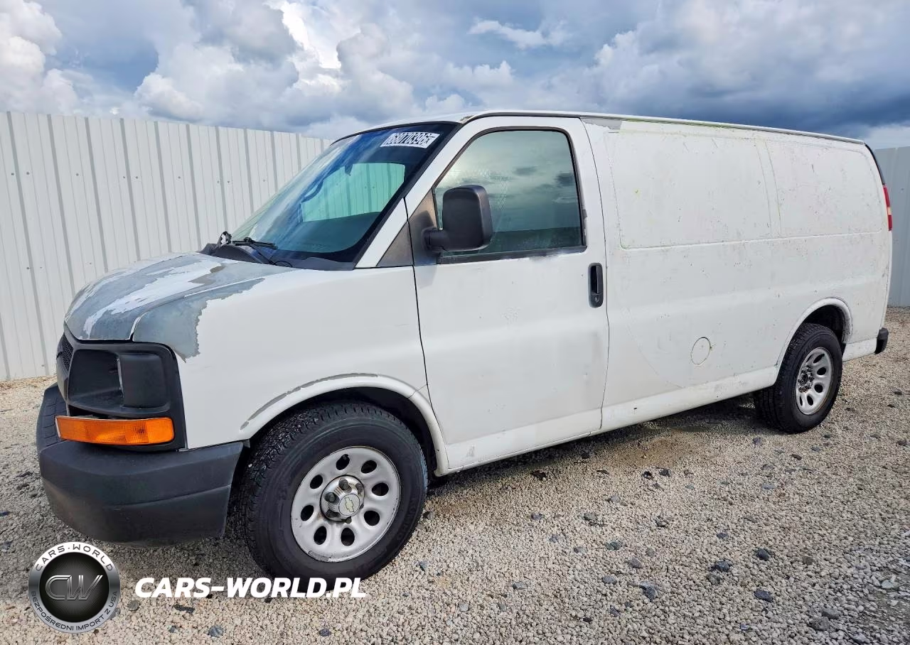 2012 Chevrolet Express G1500 VIN:1GCSGAFX0C1142927 - 1