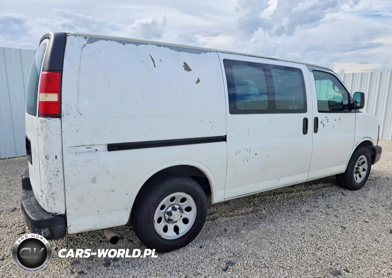 2012 Chevrolet Express G1500 VIN:1GCSGAFX0C1142927 - 3