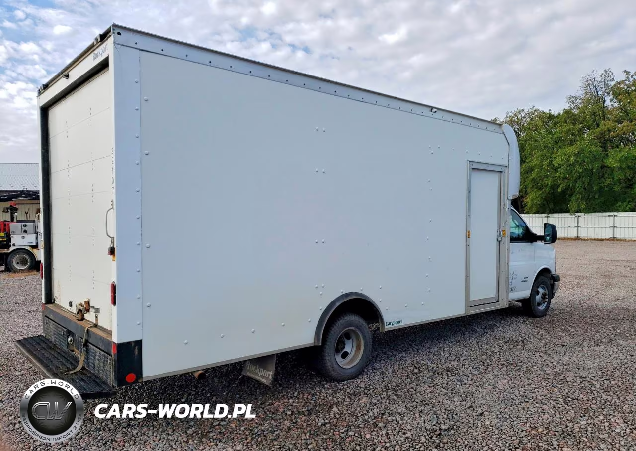 2022 Chevrolet Express G4500 Delivery Truck VIN:1HA6GUC75NN003309 - 3